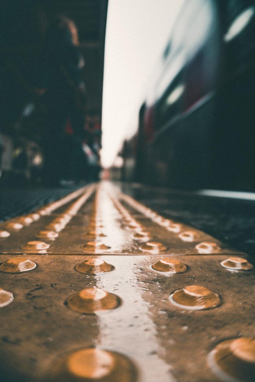 Personalized meal plans and supplement protocols tailored to individual nutritional needs